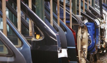 matéria sobre resultado da produção industrial em março de 2020, que rgistrou queda de 2,4% ante fevereiro