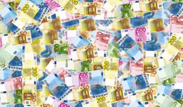 Produção industrial da zona do euro sofre forte queda em novembro