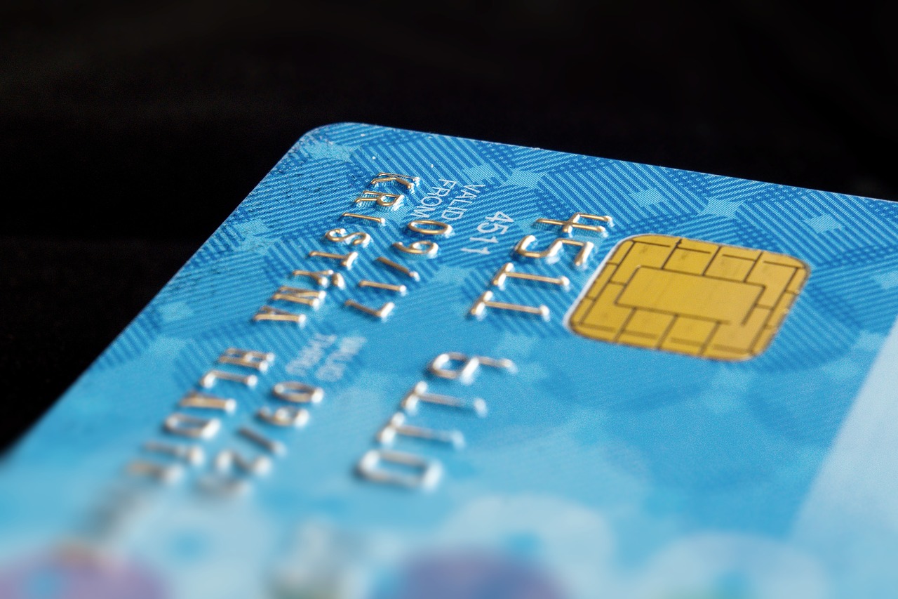 matéria fala sobre as mudanças preistas pelo Banco Central para a concessão de um cartão decrédito