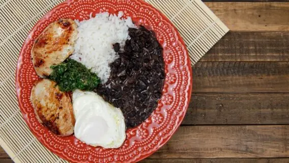 Startup aposta em ‘comida de mãe’ para rentabilizar venda de marmitex