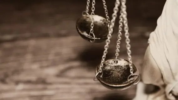 715 mil querem o fim do foro privilegiado