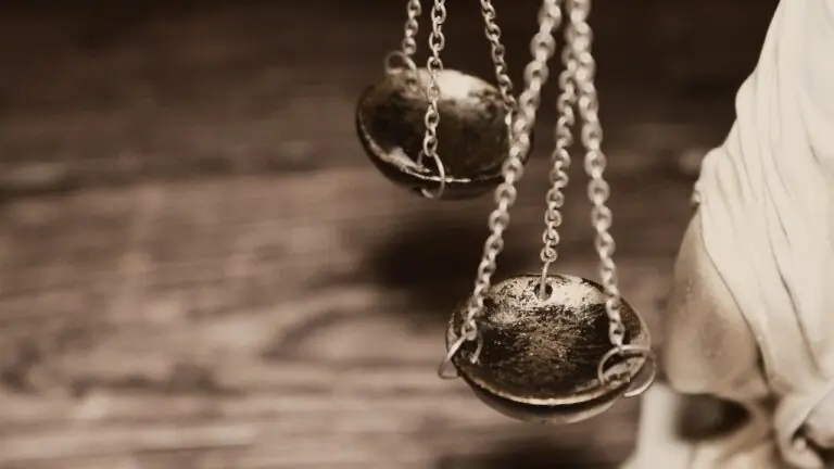 715 mil querem o fim do foro privilegiado