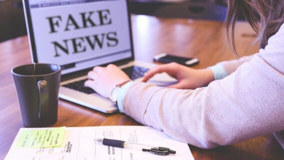 Ministro do STF abre ofensiva contra fake news