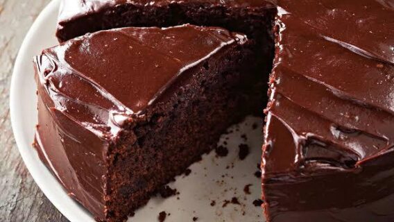 Bolo de chocolate: 4 receitas fáceis para se deliciar