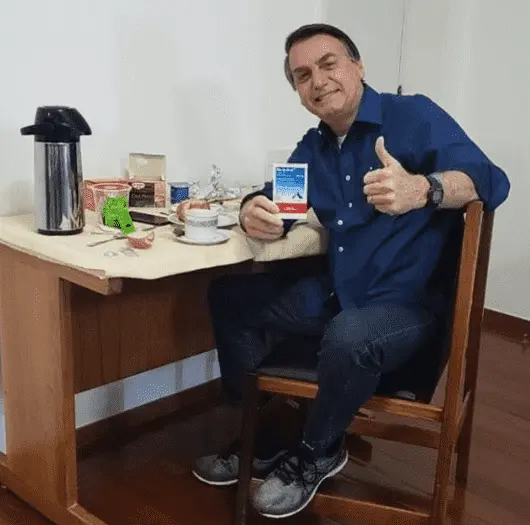 Imagem mostra que Bolsonaro testa negativo para Covid