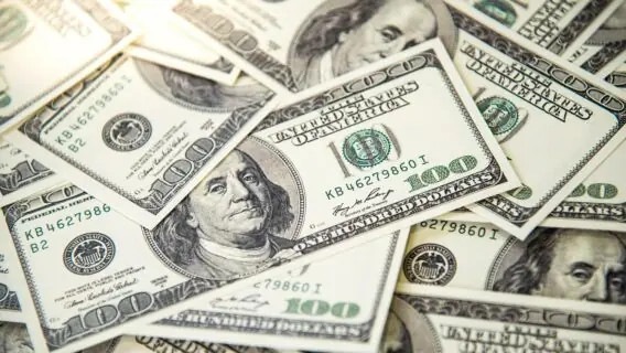 Cotação do dólar 24/07/2020: moeda fecha em baixa a R$ 5,02