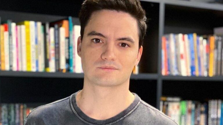 Felipe Neto é vítima de fake news e ameaças, e ganha apoio até da Xuxa