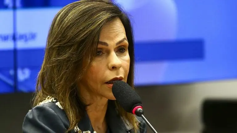 Fundeb é aprovado na Câmara por 492 votos a 6