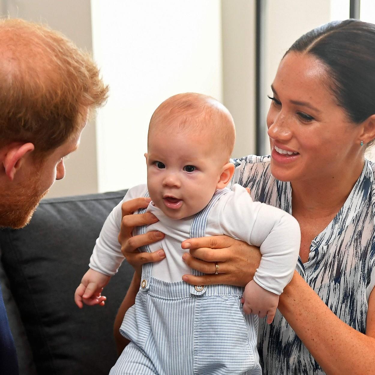 harry e meghan processam 2
