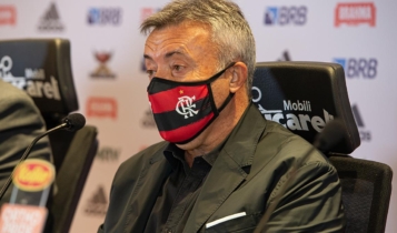 Domènec Torrent é apresentado como novo técnico do Flamengo