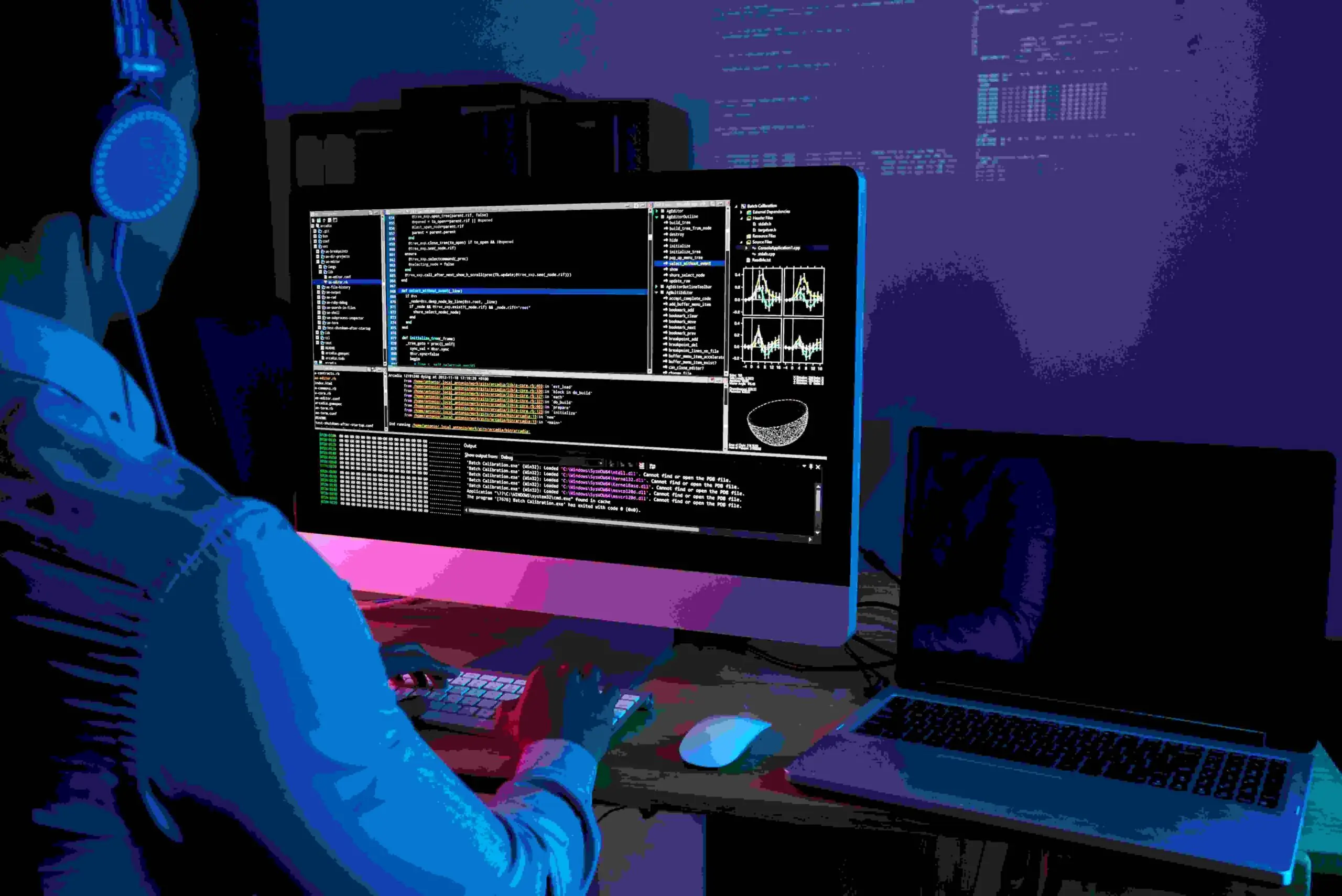 Profissional usando computador