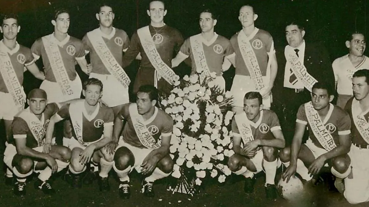 Palmeiras não tem Mundial? Jogadores comemoram a conquista em 1951