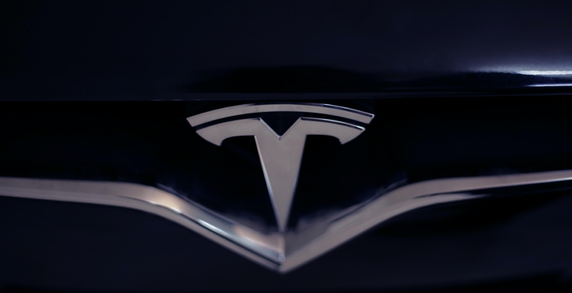 Ações da Tesla disparam