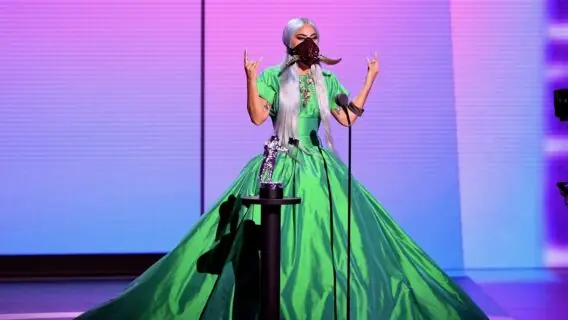 Saiba porque Lady Gaga foi a Rainha das máscaras no VMA 2020
