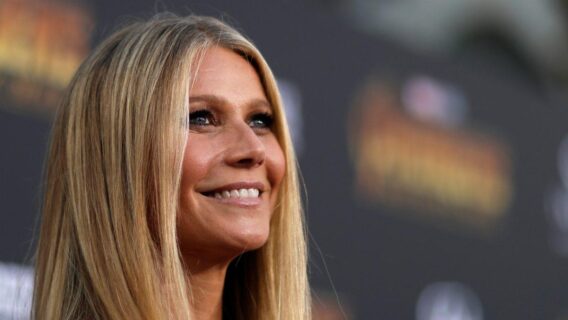 Gwyneth Paltrow comenta separação de Chris Martin: “com todo meu coração, eu não queria isso”