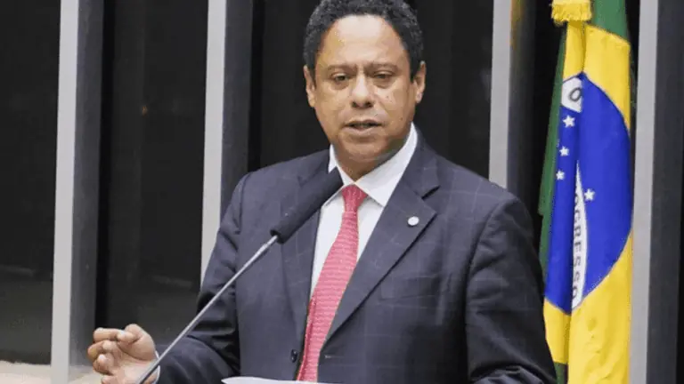 Comissão de Ética arquiva denúncia contra ex-ministro Orlando Silva