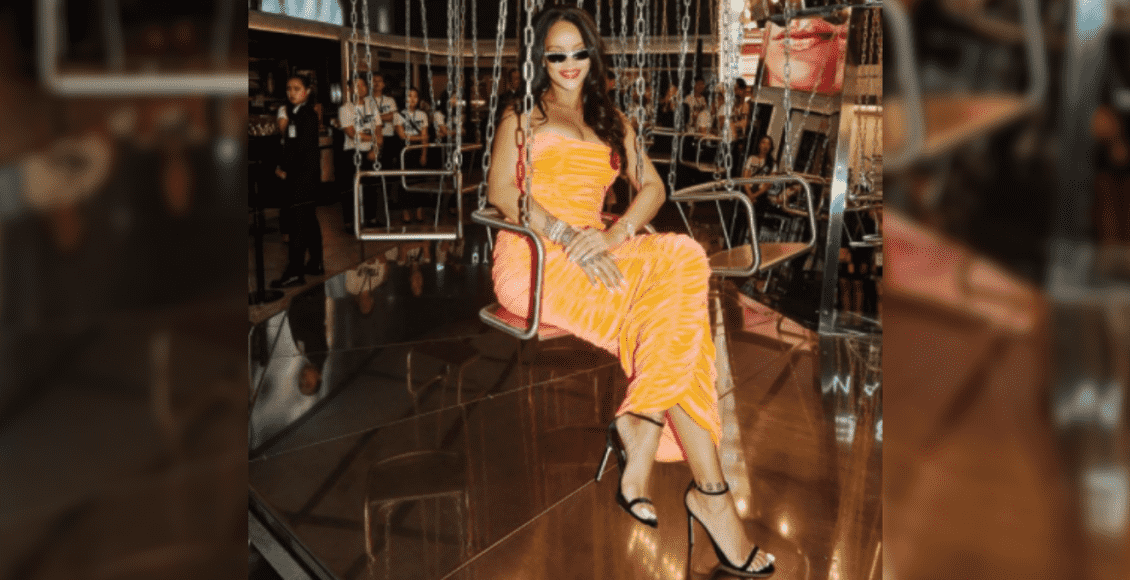 Rihanna durante vento da Fenty Beauty