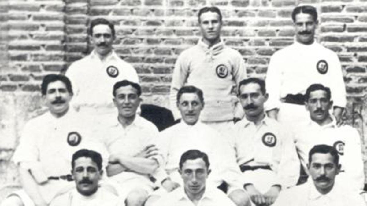 Foto do elenco de 1907 mostra o começo da história do Real Madrid