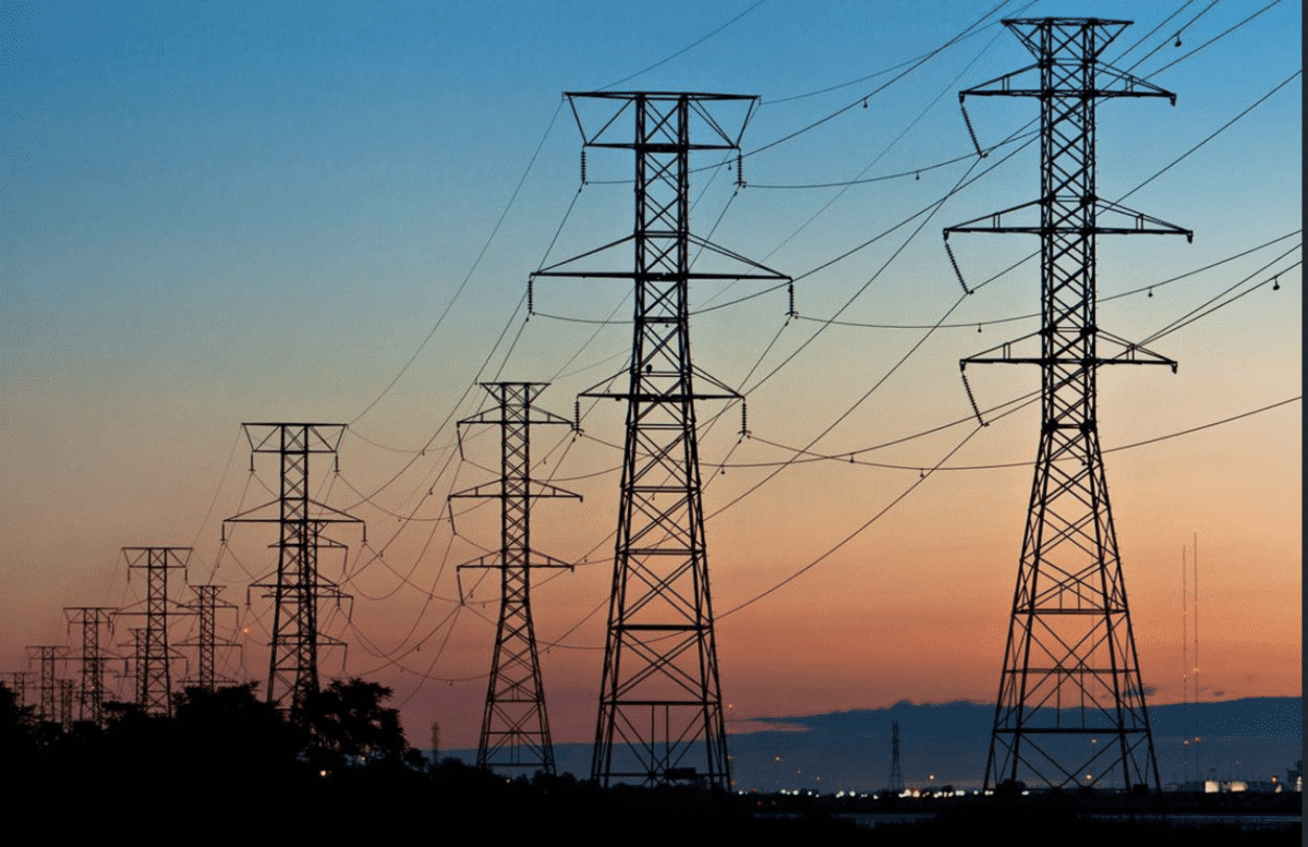 linhas de transmissão de energia elétrica