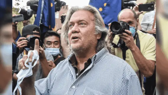 Quem é Steve Bannon, ex-braço direito de Donald Trump?