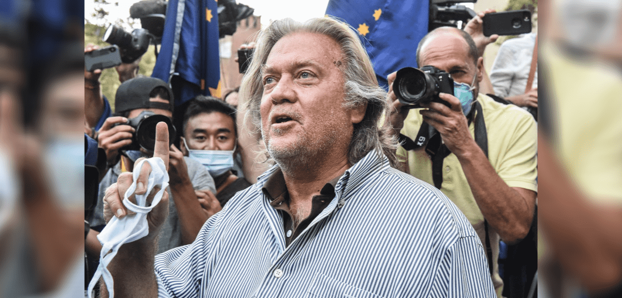 Steve Bannon após depor à corte americana