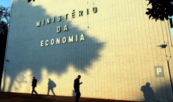 Foto mostra o prédio do ministério da economia