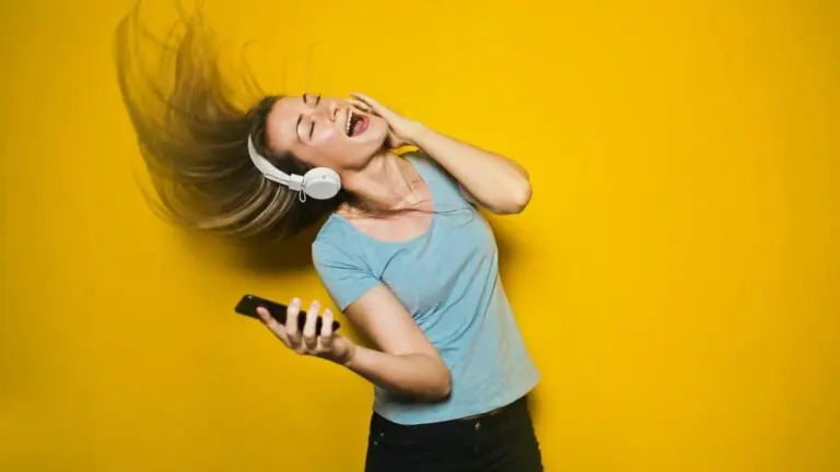 Como aprender inglês com música e enriquecer seu vocabulário