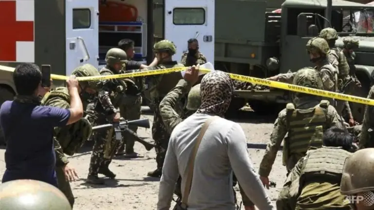 Bombardeio nas Filipinas mata 9 e deixa dezenas de feridos