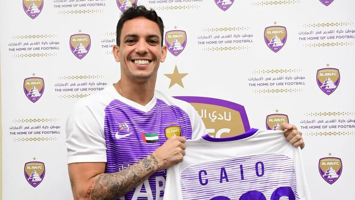 Caio é apresentado no Al Ain