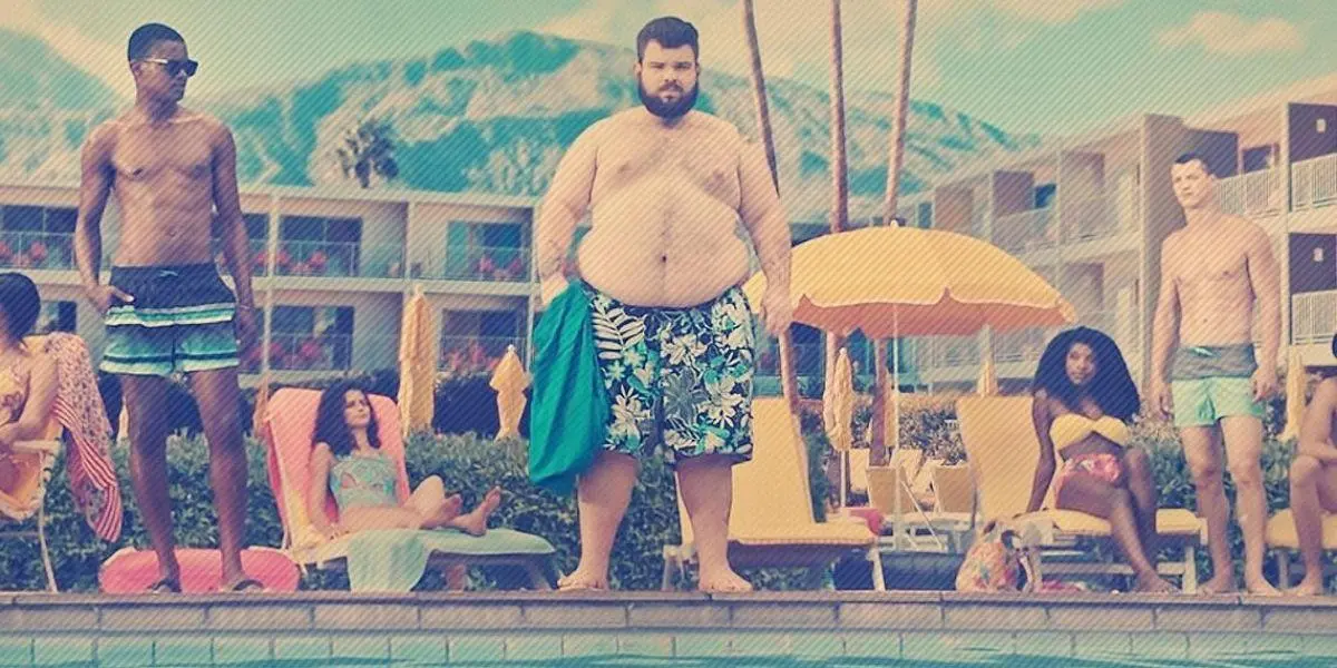 Campanha do Bob' com pessoas sem camisa olhando para frente - marcas que apostam na diversidade