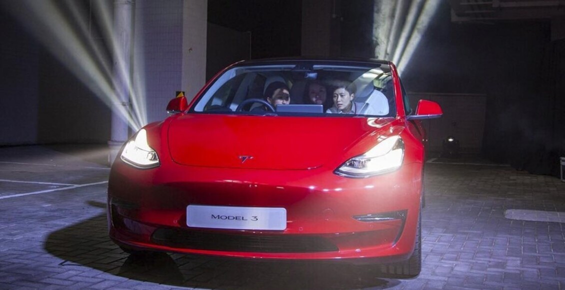 carros automaticos da tesla lançamento