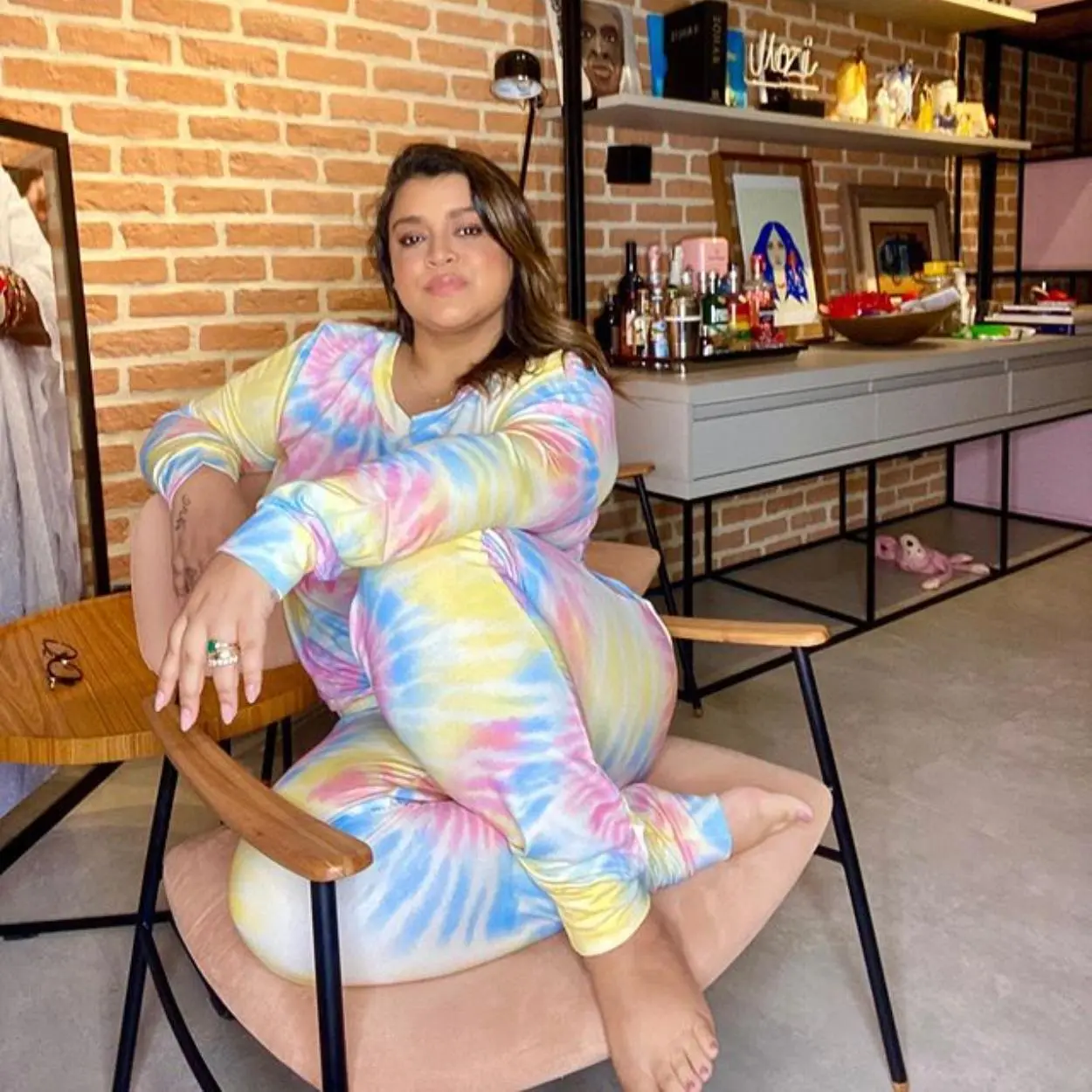 Conjunto tie dye levinho.