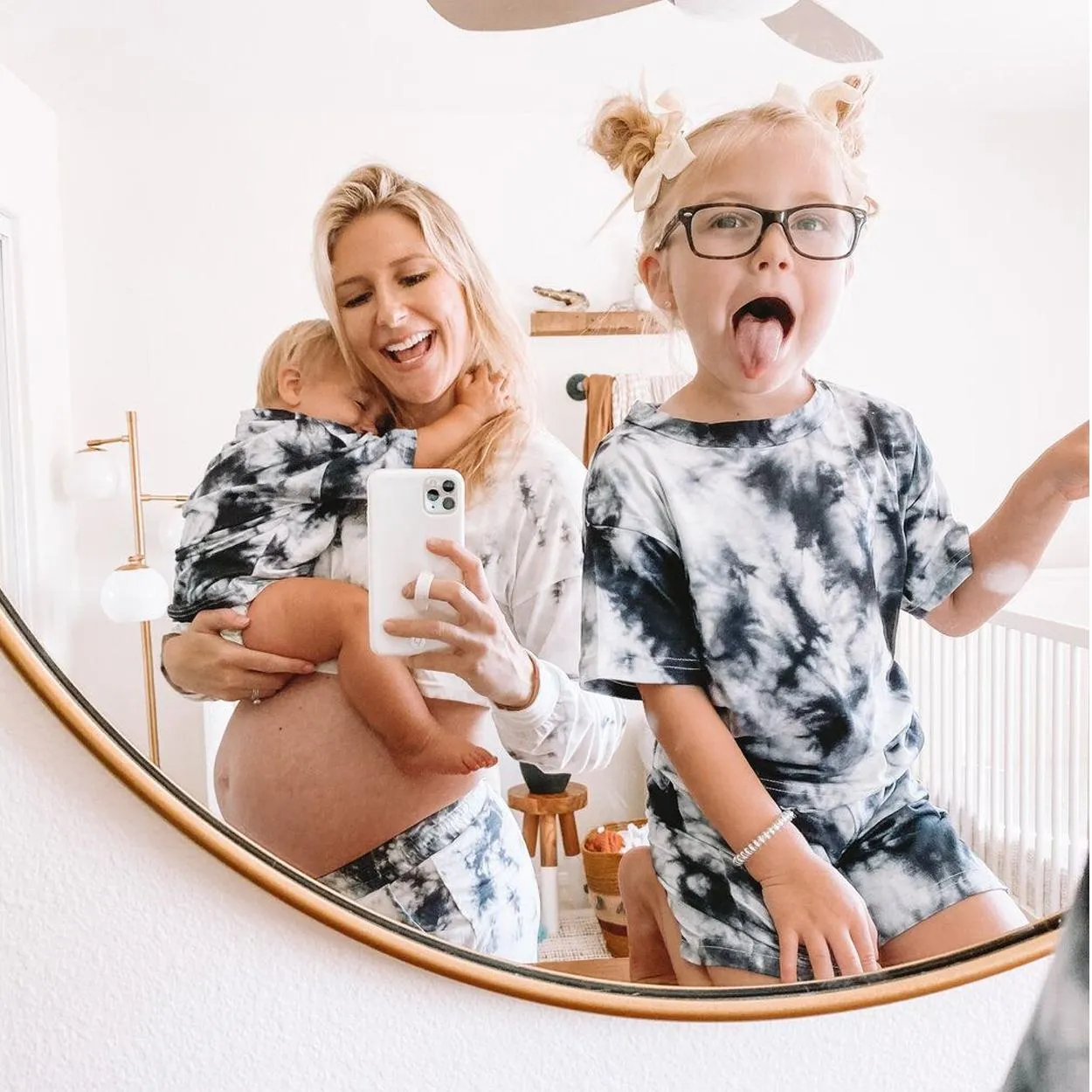 tie dye mae e filha