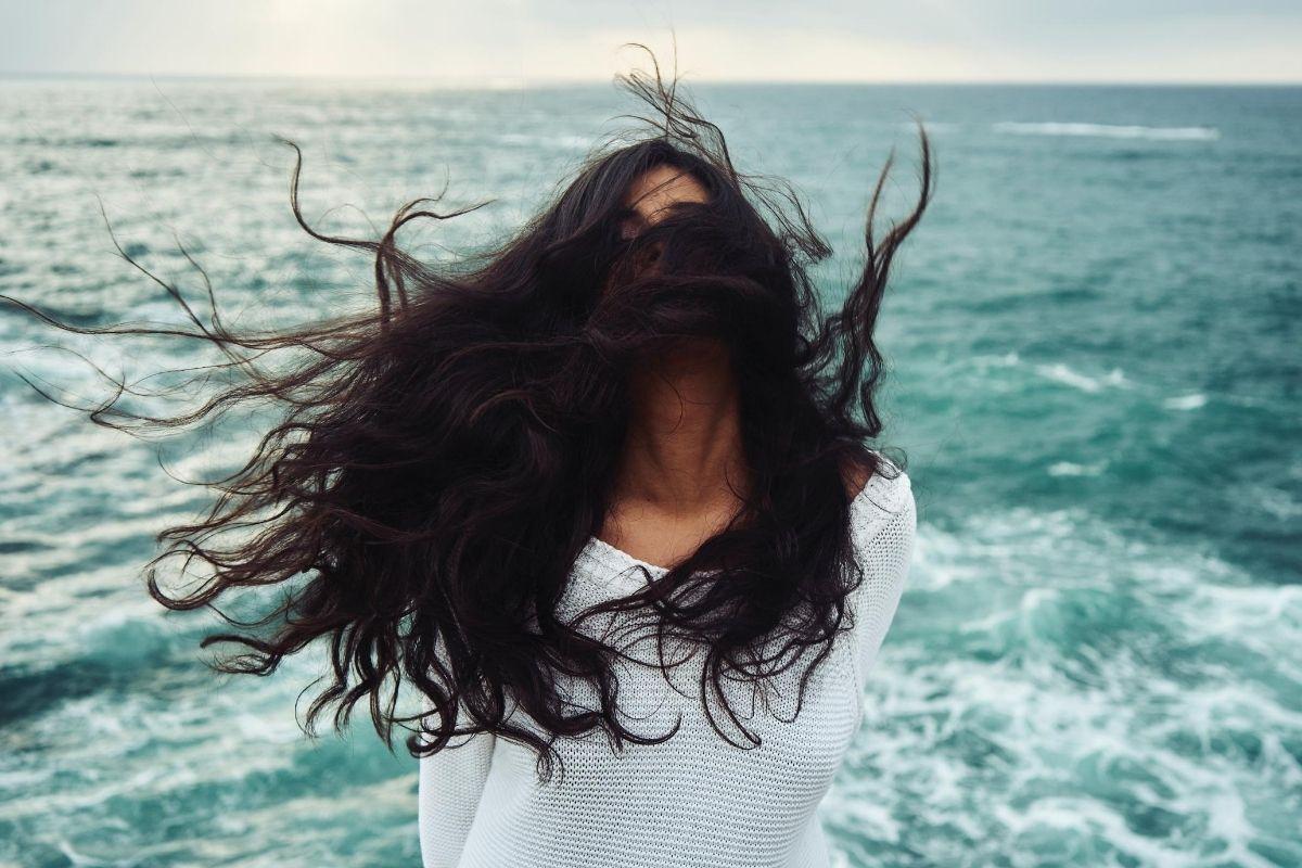 Cronograma capilar para cabelo exposto ao mar