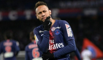 Imagem mostra Neymar em PSG e Atalanta