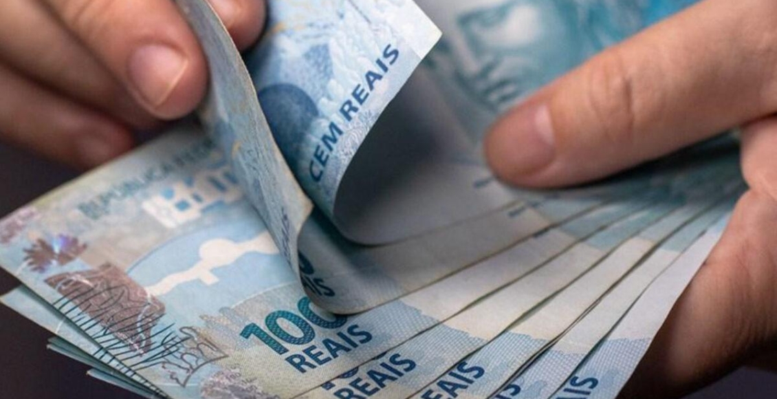 matéria sobre o impacto da inflação e PIB sobre aplicações financeiras