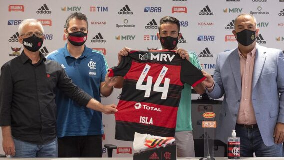 Flamengo anuncia reforço, mas confirma dois titulares lesionados