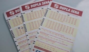 dupla sena concurso 2155 - a imagem mostra três volantes da Dupla Sena