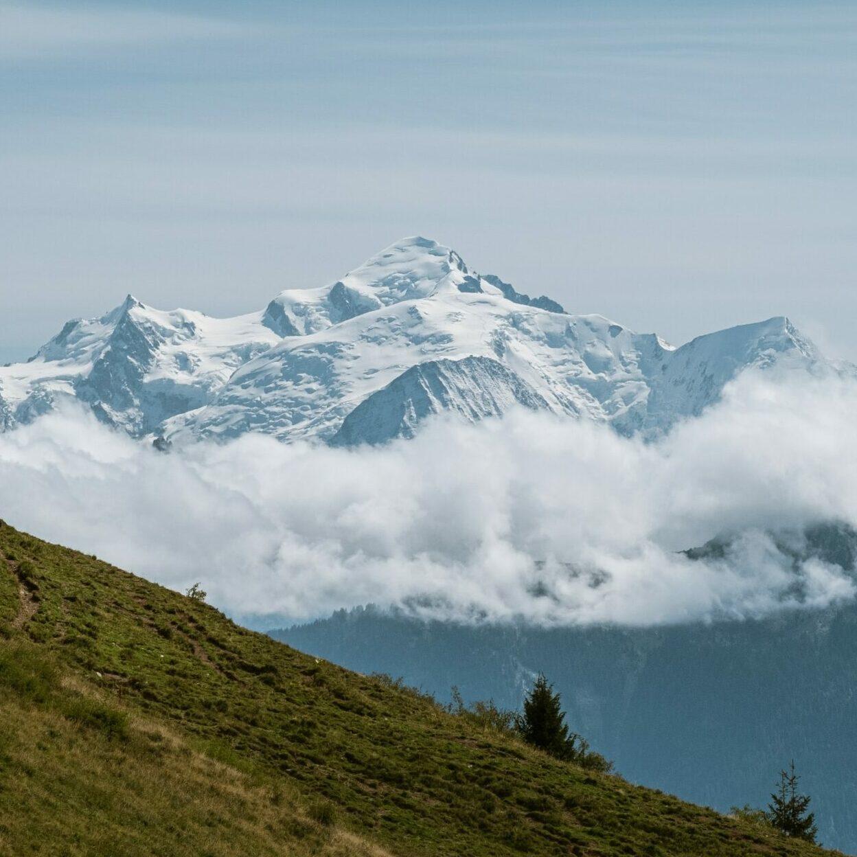 galeria no mont blanc começa a derreter