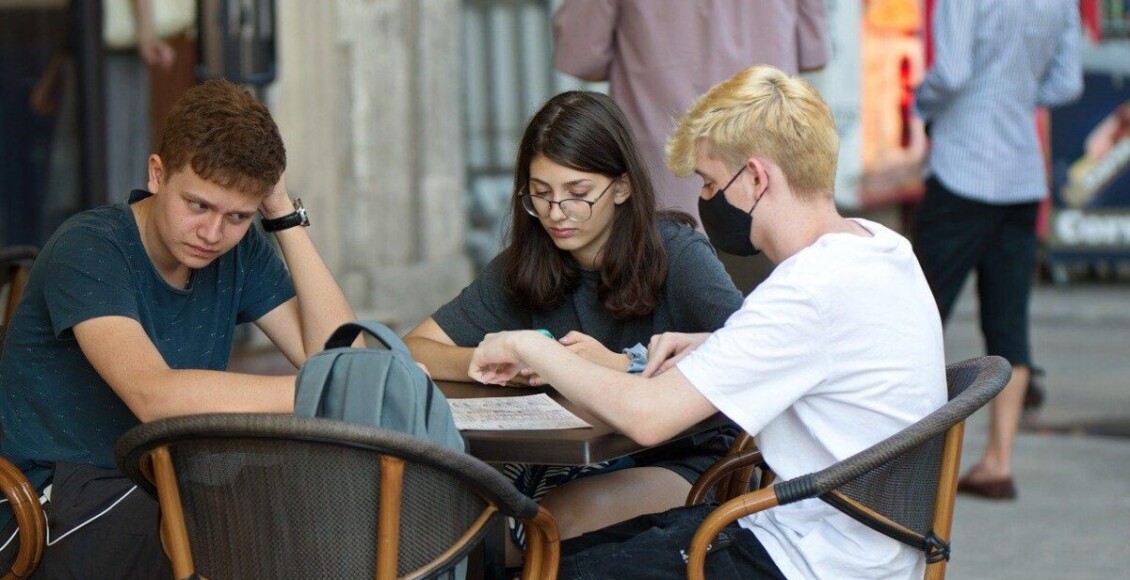 jovens assintomáticos disseminação de coronavírus