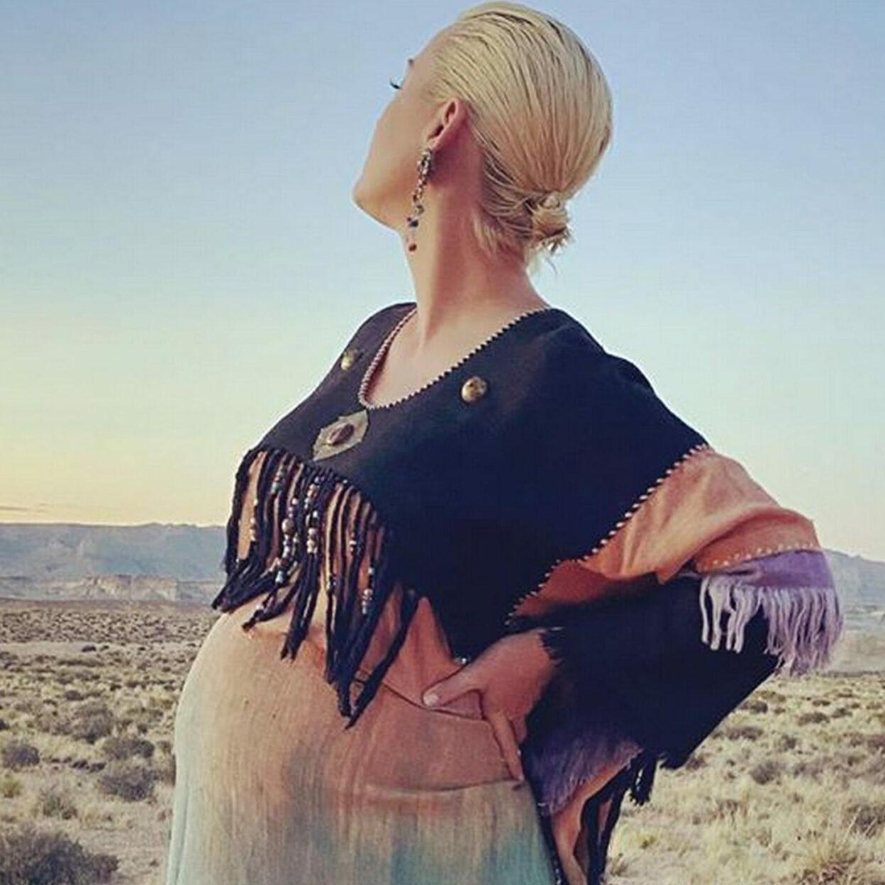 katy perry fala sobre gravidez na pandemia