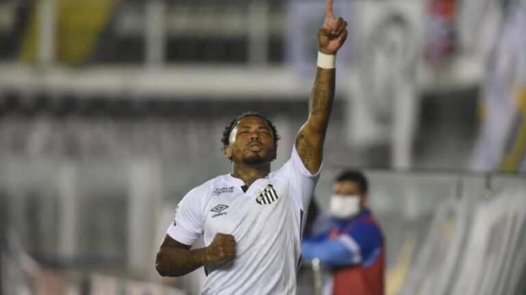 Racismo no futebol: relembre casos de preconceito contra jogadores