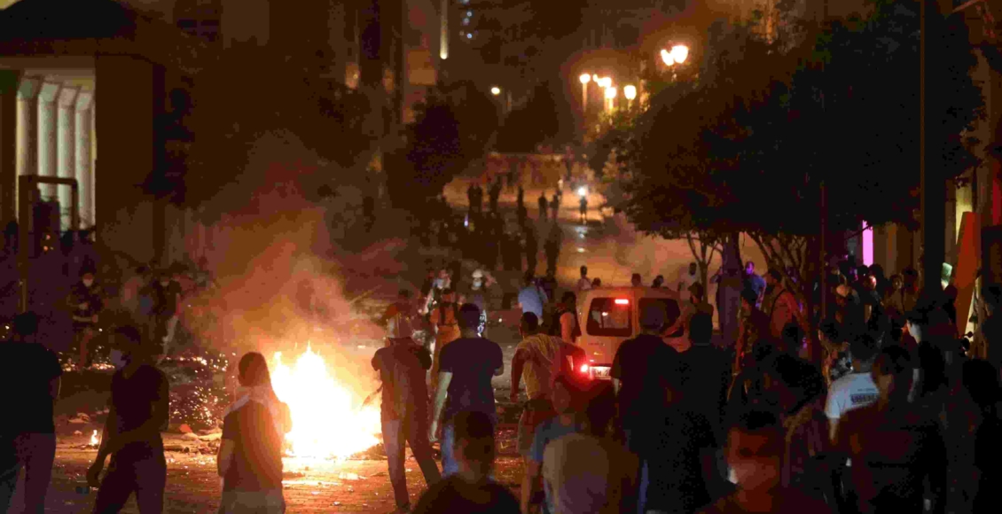 protestos no líbano após explosões em Beirute