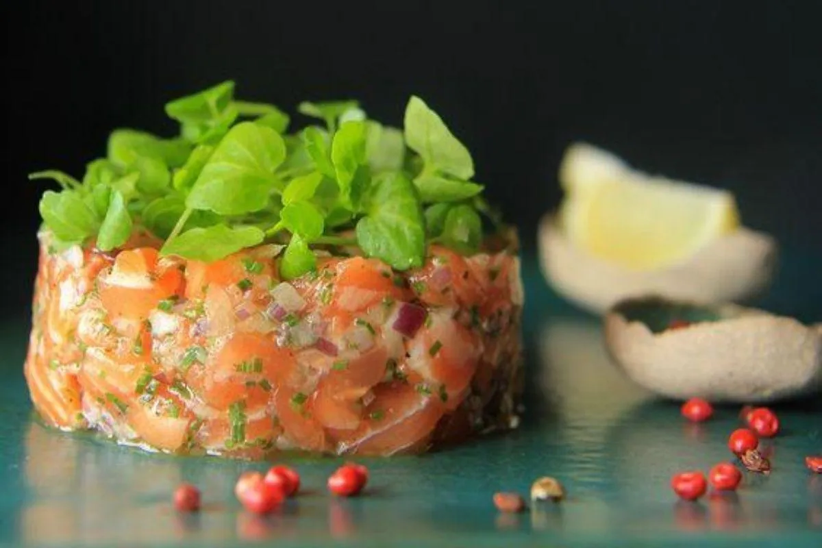Tartar de salmão para o dia dos pais