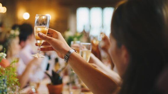 As melhores simpatias de Ano Novo para atrair dinheiro, sorte, emprego e amor