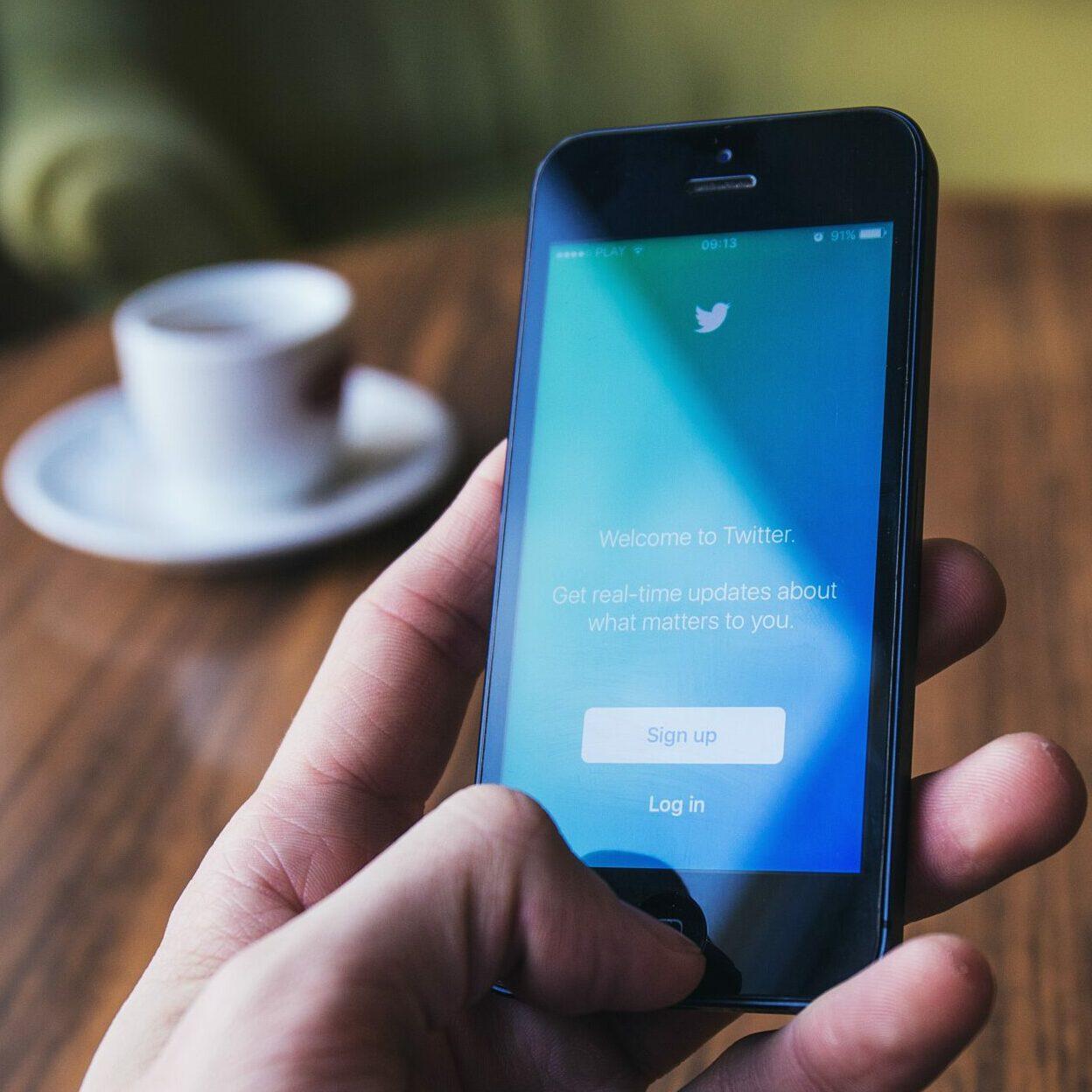 twitter e tiktok estão em negociação