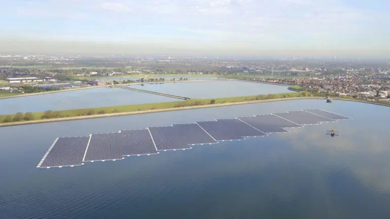 Gigantes do petróleo adotam energia elétrica renovável para crescer