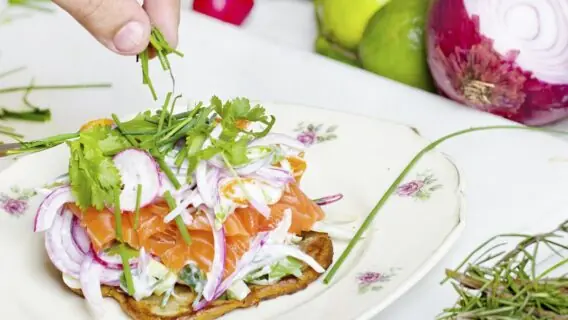 Vitamina B12: nutricionista explica tudo sobre deficiência e suplementação de Cobalamina