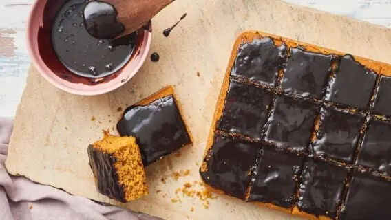 Bolo de cenoura: aprenda 5 versões diferentes do queridinho do Brasil