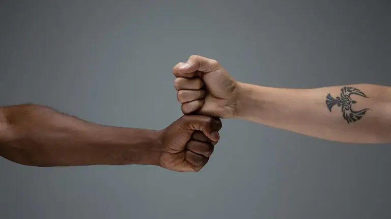 Privilégio branco: o que é e qual a importância de reconhecê-lo?